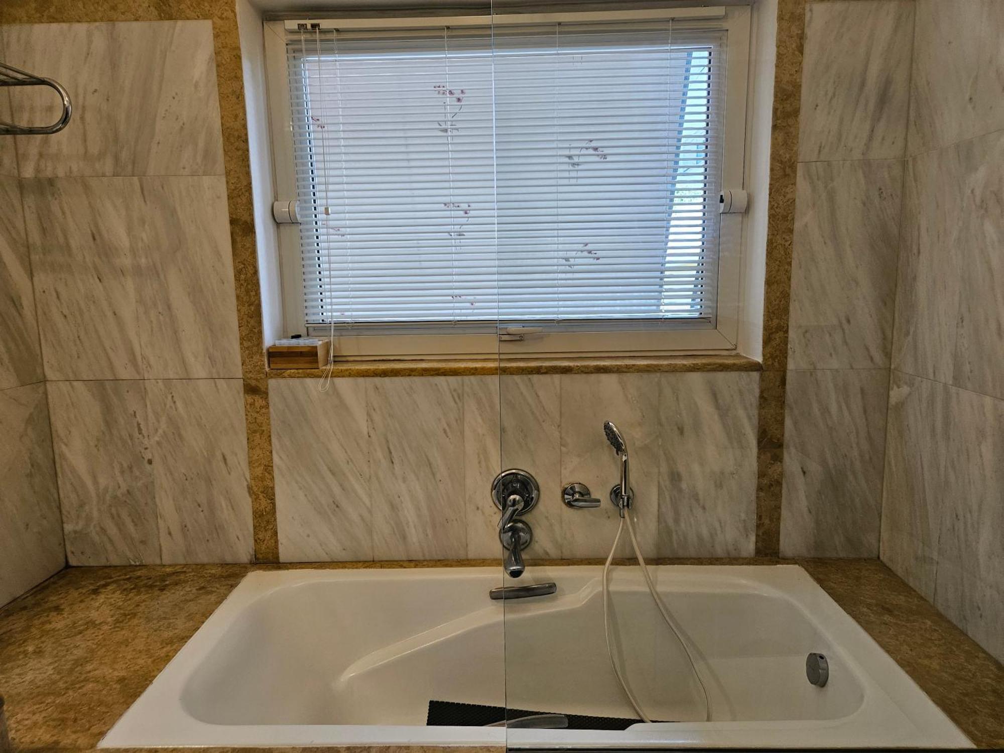 3 Bedder Condo In Ilisia, Megaro Mousikis Atina Dış mekan fotoğraf
